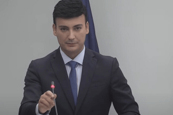 Jovanović: Mandate da vrate oni koji ne mogu da poštuju volju građana Jovanović: Mandate da vrate oni koji ne mogu da poštuju volju građana