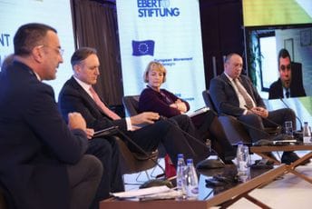 Krivokapić: Propali premijer Abazović umjesto ka Briselu Vladu poveo pod mantiju Beograda Krivokapić: Propali premijer Abazović umjesto ka Briselu Vladu poveo pod mantiju Beograda