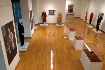 Kako se živjelo na crnogorskom dvoru Kako se živjelo na crnogorskom dvoru