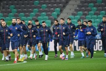 Fudbaleri odradili trening u Ljubljani, Radulović vjeruje da ćemo pružiti snažan otpor Fudbaleri odradili trening u Ljubljani, Radulović vjeruje da ćemo pružiti snažan otpor