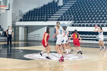 Kakav rezultat u Podgorici: 'Plave' slavile uz čak 94 poena razlike Kakav rezultat u Podgorici: 'Plave' slavile uz čak 94 poena razlike