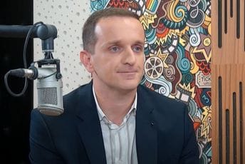 Đuričković: Neshvatljiva je potreba Vlade da svakom prilikom ponizi žrtve rata u BiH Đuričković: Neshvatljiva je potreba Vlade da svakom prilikom ponizi žrtve rata u BiH