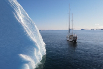 (VIDEO) Kineski kapetan završio prvu plovidbu oko Arktičkog okeana (VIDEO) Kineski kapetan završio prvu plovidbu oko Arktičkog okeana