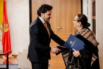 Abazović sa ambasadorkom Kosova: Put Plav-Dečani podstaći će razvoj turizma i veću mobilnost ljudi Abazović sa ambasadorkom Kosova: Put Plav-Dečani podstaći će razvoj turizma i veću mobilnost ljudi