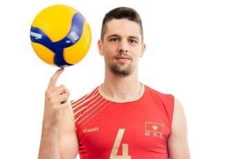 Zvicer napustio Kladno i potpisao za Al Džaziru Zvicer napustio Kladno i potpisao za Al Džaziru