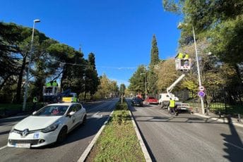 Počelo novogodišnje ukrašavanje Podgorice Počelo novogodišnje ukrašavanje Podgorice