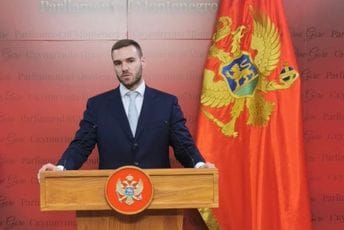 Rakočević: Krajnje vrijeme da vratimo mandat građanima Rakočević: Krajnje vrijeme da vratimo mandat građanima