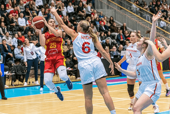 Crna Gora trijumfovala nad Danskom i sada je nadomak Eurobasketa Crna Gora trijumfovala nad Danskom i sada je nadomak Eurobasketa