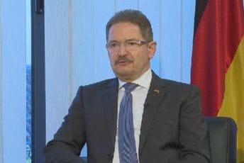 Felten: Sraman tekst Borbe, Ambasada Njemačke ne sprovodi istraživanje za predsjedničke izbore Felten: Sraman tekst Borbe, Ambasada Njemačke ne sprovodi istraživanje za predsjedničke izbore