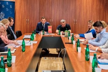 Vlada odobrila skoro četiri miliona eura za održavanje javne željezničke infrastrukture Vlada odobrila skoro četiri miliona eura za održavanje javne željezničke infrastrukture