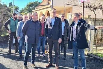 Vuković: Nove investicije na Koniku, uskoro uređenje velike zelene površine u Ulici Španskih boraca Vuković: Nove investicije na Koniku, uskoro uređenje velike zelene površine u Ulici Španskih boraca