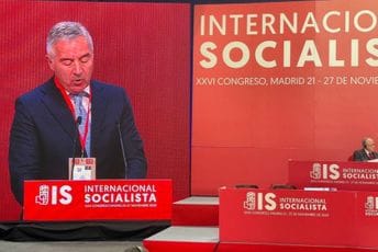 Svjedočimo uspostavljanju novog svjetskog poretka, neki stari igrači ponovo aktivni i nasilni Svjedočimo uspostavljanju novog svjetskog poretka, neki stari igrači ponovo aktivni i nasilni