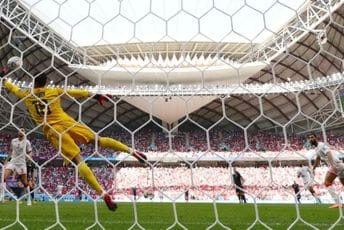 Tunis u preteškoj situaciji: Australija iznenadila 'orlove Kartagine' Tunis u preteškoj situaciji: Australija iznenadila 'orlove Kartagine'