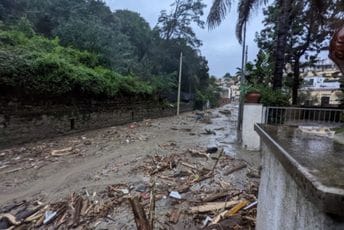 Klizište na italijanskom ostrvu Iskija, najmanje osam stradalih, ima nestalih Klizište na italijanskom ostrvu Iskija, najmanje osam stradalih, ima nestalih