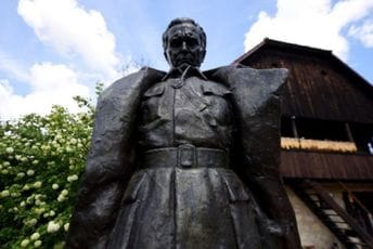 Hrvatska pošta nije odobrila izradu žiga s likom Josipa Broza Tita Hrvatska pošta nije odobrila izradu žiga s likom Josipa Broza Tita