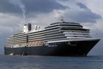 Nestao sa kruzera: Putnik spašen nakon 15 sati provedenih u moru Nestao sa kruzera: Putnik spašen nakon 15 sati provedenih u moru