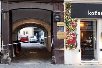 Zagreb: Benzinom zapalio stepenište, vatra zahvatila zgradu Zagreb: Benzinom zapalio stepenište, vatra zahvatila zgradu