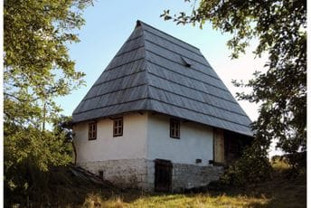 Duh tradicije, svjedok minulih vremena: Pljevaljska etno kuća od narednog ljeta u Gačevića dolini Duh tradicije, svjedok minulih vremena: Pljevaljska etno kuća od narednog ljeta u Gačevića dolini