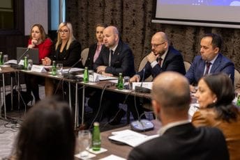 Adrović: Važno unaprijediti zakonodavni i institucionalni okvir zaštite i zdravlja na radu Adrović: Važno unaprijediti zakonodavni i institucionalni okvir zaštite i zdravlja na radu