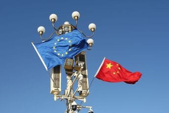 Kineski premijer pozdravlja ulaganje stranih kompanija u Kinu Kineski premijer pozdravlja ulaganje stranih kompanija u Kinu