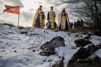 Mitropolit Mihailo osvještao ostatke crkve na Gospođinom vrhu Mitropolit Mihailo osvještao ostatke crkve na Gospođinom vrhu