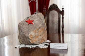 Artistički „incident“: „Antifašizam nije modni detalj“ u Zavičajnom muzeju u Baru Artistički „incident“: „Antifašizam nije modni detalj“ u Zavičajnom muzeju u Baru