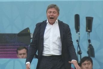 Skandalozan momenat: Stojković Švajcarcima psovao majku ši******* Skandalozan momenat: Stojković Švajcarcima psovao majku ši*******