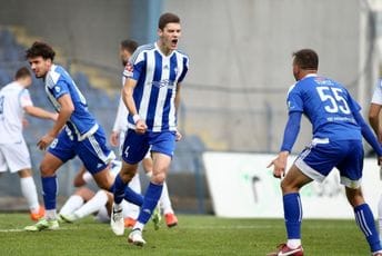 Budućnost nadomak jesenje titule: Tivćani zaustavili Sutjesku, Petrovac diše za vratom Tuzanima Budućnost nadomak jesenje titule: Tivćani zaustavili Sutjesku, Petrovac diše za vratom Tuzanima