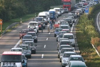 Muškarac pijan vozio 12 kilometara u suprotnom smjeru na auto-putu Ilustracija