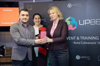 Nagrade za volonterizam Crvenom krstu Prijestonice i Milošu Milinkoviću Nagrade za volonterizam Crvenom krstu Prijestonice i Milošu Milinkoviću