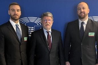 Nikolić i Rakočević sa Piculom: Naredna sjednica Skupštine pokazaće da li u CG postoji politički kapacitet za poštovanje Ustava Nikolić i Rakočević sa Piculom: Naredna sjednica Skupštine pokazaće da li u CG postoji politički kapacitet za poštovanje Ustava