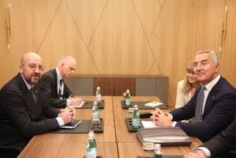Đukanović sa Mišelom: Ohrabruje spremnost Brisela da pomogne Crnoj Gori da izađe iz krize Đukanović sa Mišelom: Ohrabruje spremnost Brisela da pomogne Crnoj Gori da izađe iz krize