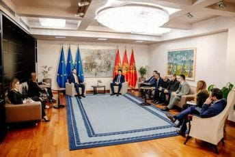 U ponedjeljak konačan dogovor: EPCG će preuzeti Željezaru 20. decembra U ponedjeljak konačan dogovor: EPCG će preuzeti Željezaru 20. decembra