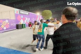 Legendarni fudbaler napravio skandal na Mundijalu, jurio kamermana ispred stadiona, pa ga žestoko udario Legendarni fudbaler napravio skandal na Mundijalu, jurio kamermana ispred stadiona, pa ga žestoko udario