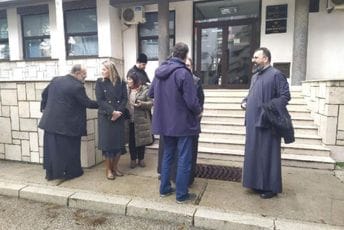 Nastavljeno suđenje Joanikiju i osmorici sveštenika Nastavljeno suđenje Joanikiju i osmorici sveštenika