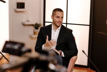 CDT: Veliki dometi “apostolske demokratije” CDT: Veliki dometi “apostolske demokratije”