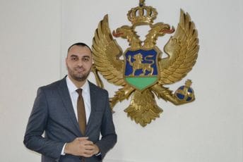 Demokrate: Duško Stjepović izabran za Prvog potpredsjednika Opštine Danilovgrad Demokrate: Duško Stjepović izabran za Prvog potpredsjednika Opštine Danilovgrad