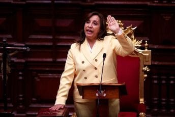 Boluarte položila zakletvu i postala prva predsjednica Perua