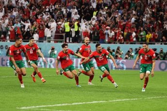 Uzeo milion dolara nakon opklade ''na slijepo'', a ne zna nijednog fudbalera Uzeo milion dolara nakon opklade ''na slijepo'', a ne zna nijednog fudbalera