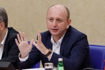 Pogledajte listu "Za budućnosti CG": Knežević, Mandić, Kordić... Pogledajte listu "Za budućnosti CG": Knežević, Mandić, Kordić...