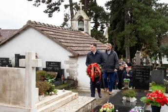 Komemorativni skup u Tivtu: 78 godina od potapanja broda "Cetinje" Komemorativni skup u Tivtu: 78 godina od potapanja broda "Cetinje"