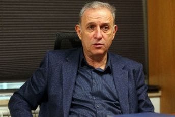 Ponoš: Podigne se gotovost kad je Vučić ljut, a kad je mnogo ljut – šest haubica Ponoš: Podigne se gotovost kad je Vučić ljut, a kad je mnogo ljut – šest haubica