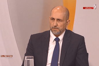 Spasojević: Đukanović produkovao zadnjih 30 godina svo ovo zlo koje nam se dešava i jeste zaslužio zatvorsku kaznu Spasojević: Đukanović produkovao zadnjih 30 godina svo ovo zlo koje nam se dešava i jeste zaslužio zatvorsku kaznu