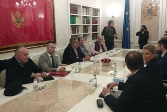 Počeo novi sastanak šefova poslaničkih klubova o izboru sudija Ustavnog suda Počeo novi sastanak šefova poslaničkih klubova o izboru sudija Ustavnog suda