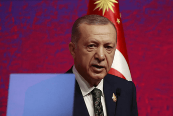 Erdogan zaprijetio Grcima: Ukoliko se ne smirite turske rakete mogu gađati i Atinu Erdogan zaprijetio Grcima: Ukoliko se ne smirite turske rakete mogu gađati i Atinu