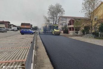 Vuković: Završeni radovi na uređenju Ulice Miloša Obilića Vuković: Završeni radovi na uređenju Ulice Miloša Obilića