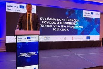 EK opredijelila 117 miliona za prekograničnu saradnju Hrvatske, BiH i Crne Gore EK opredijelila 117 miliona za prekograničnu saradnju Hrvatske, BiH i Crne Gore