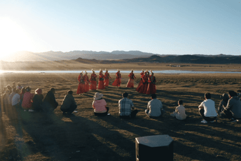 Folklorna trupa ,,Labud”: Pripadnice nacionalnosti Kazak koje vole da plešu (VIDEO) Folklorna trupa ,,Labud”: Pripadnice nacionalnosti Kazak koje vole da plešu (VIDEO)