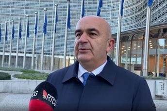 Joković: Demonstracije i napadi na Skupštinu ničemu ne služe, moramo izabrati sudije Ustavnog suda Joković: Demonstracije i napadi na Skupštinu ničemu ne služe, moramo izabrati sudije Ustavnog suda