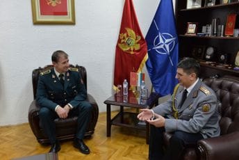 Crna Gora i Bugarska da intenziviraju odbrambenu saradnju Crna Gora i Bugarska da intenziviraju odbrambenu saradnju